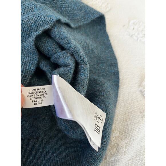 Banana Republic 100% Cashmere Crewneck Sweater Deep Sea Blue Quiet Luxury XS - Picture 7 of 7